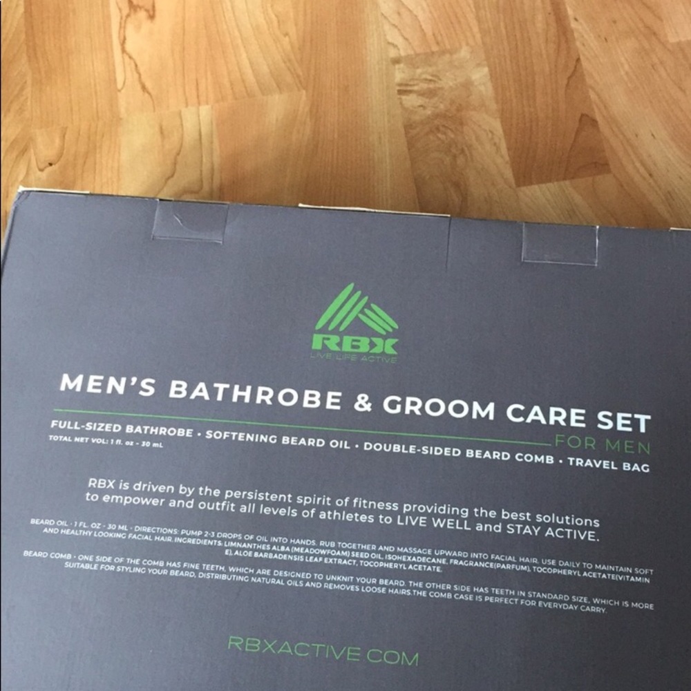 RBX Bathrobe And Grooming Set - Picture 5 of 9
